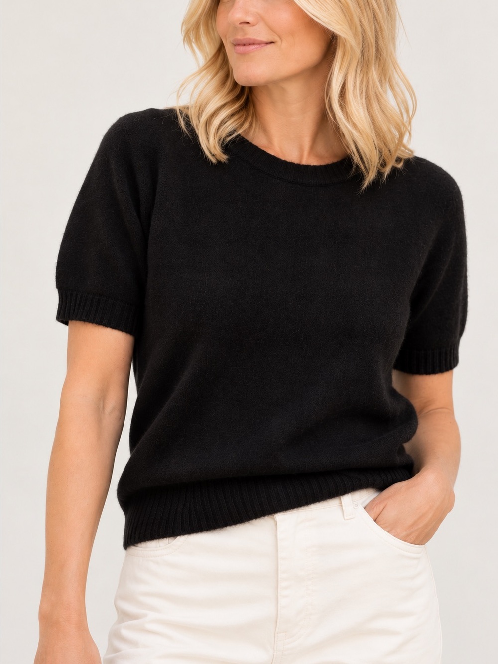 Classic Short-Sleeve cashmere Black Sweater Top